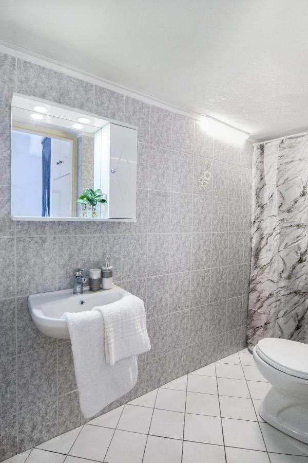 Aphrodite Studios & Apartment Bali  Экстерьер фото